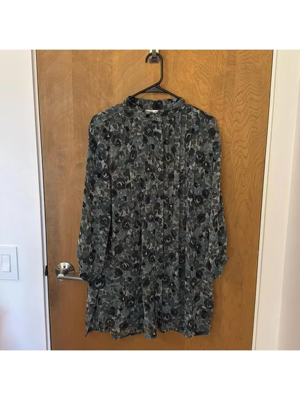 TravelSmith Green Floral Sheer Pleated Bodice Tunic Blouse Women's M Travel Top - Picture 1 of 5